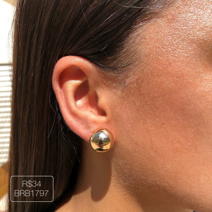 Brinco Bola G Liso Dourado. antigo